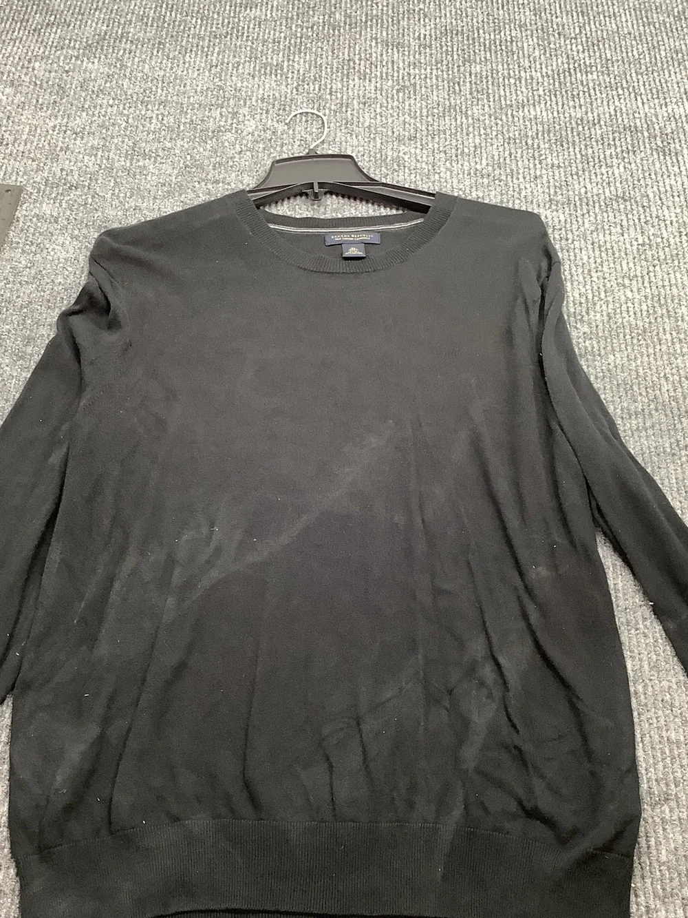 Banana Republic Men's Black Lightweight Crewneck Sweater